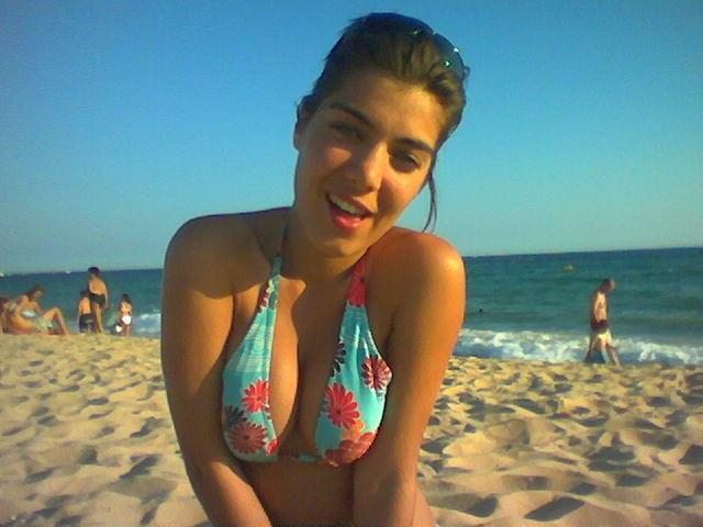 Moi a la plage en bikini